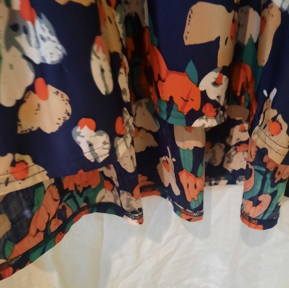 Papillon Vancouver Los Angeles dress. Cream, orange, blue, green / size Lg. - Picture 3 of 4